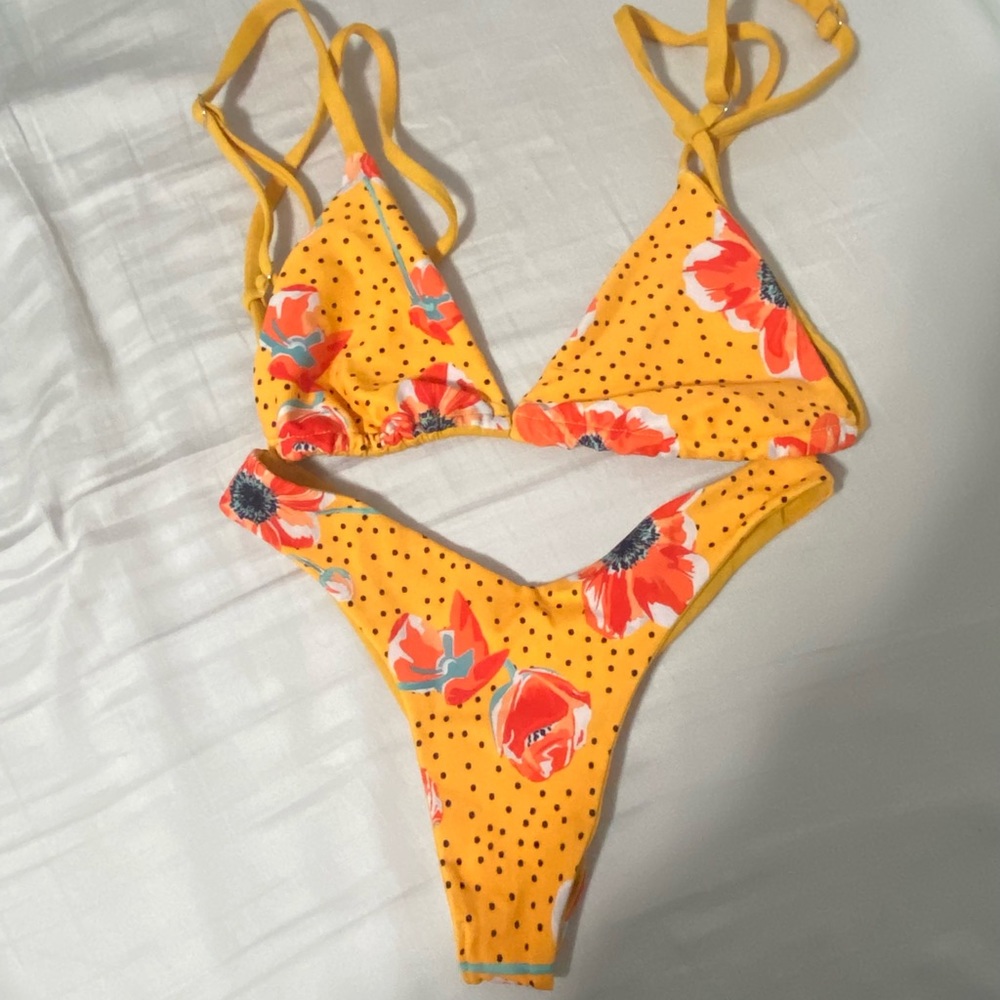 Chela swim (Instagram brand)